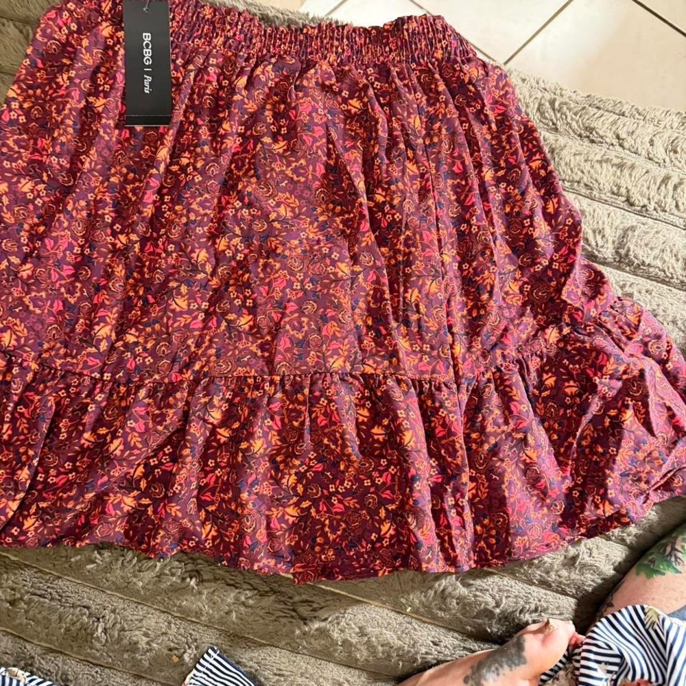BCBG Burgundy and orange floral mini skirt